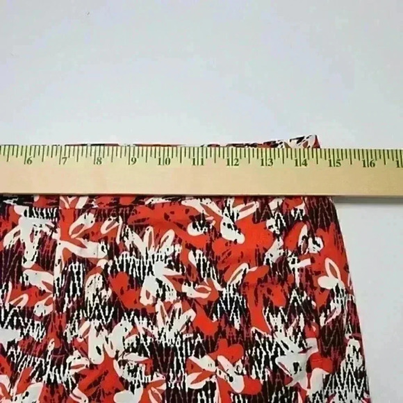 Banana‎ Republic Floral Pattern Womens' Shorts 0 - Picture 3 of 5